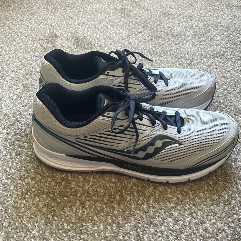 Saucony Echelon SIZE: 11